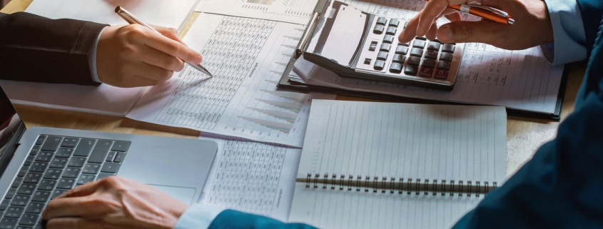 Anglin Reichmann Armstrong Partner Jay Reichmann Retires 1 business accounting and finance concept