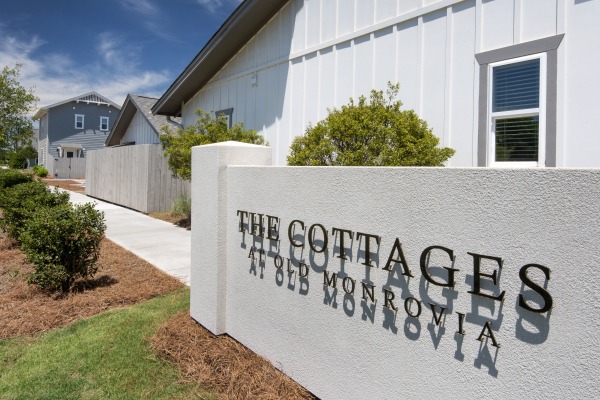 HBJCottagesOldmonroviaSign