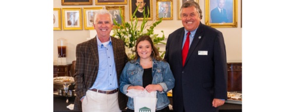 Bank Independent Honors Athens State Recipients of Mauldin Scholarship