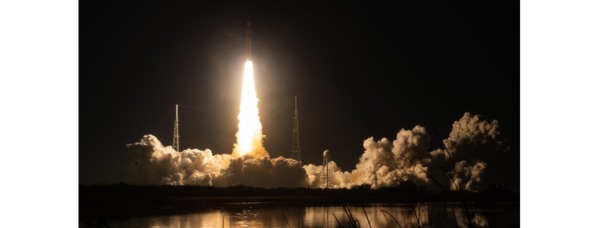 Liftoff NASAs Artemis I Mega Rocket Launches Orion to Moon