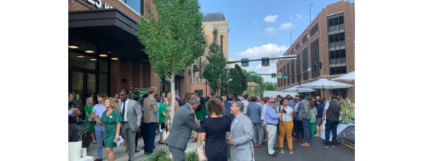 Bank Independent Hosts Block Party to Kick Off Newly Opened Downtown Location