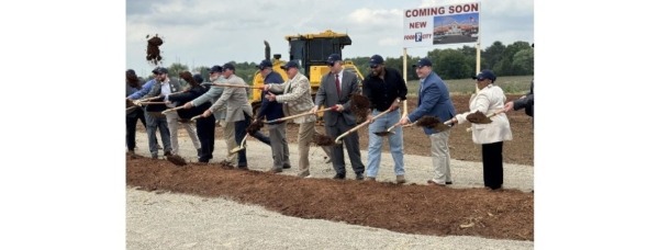 Community celebrates as latest development breaks ground in North Huntsville 1 Community celebrates as latest development breaks ground in North Huntsville