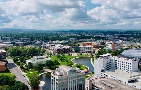 City Council debates use of private funds upcoming 5 electrical rate increase