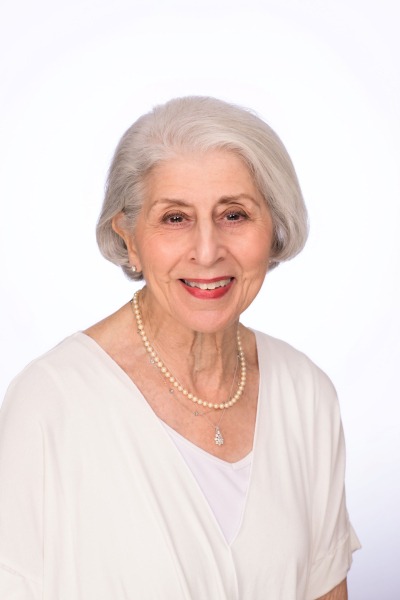 Marianne Sharbel 002 1